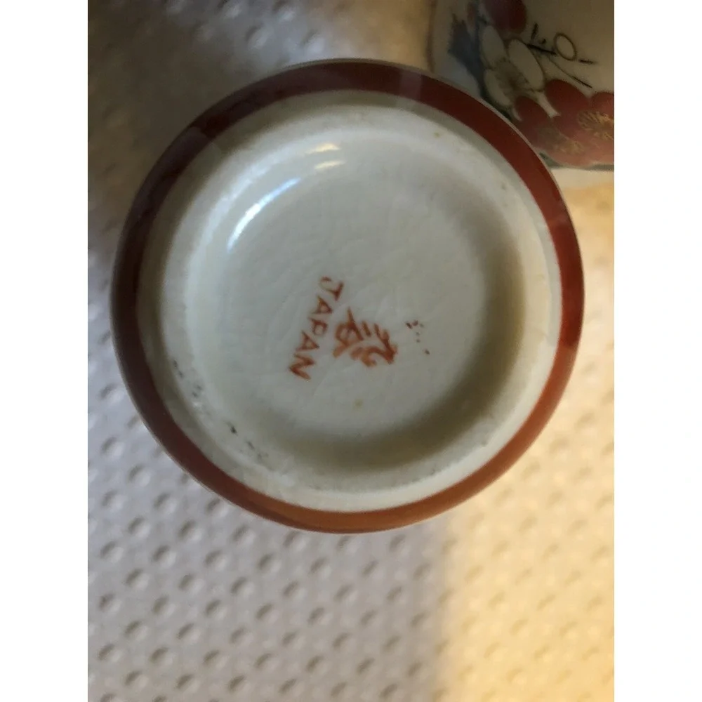 Japanese Kettle and Tea Cups - Sake - floral Ceramic - Japan -